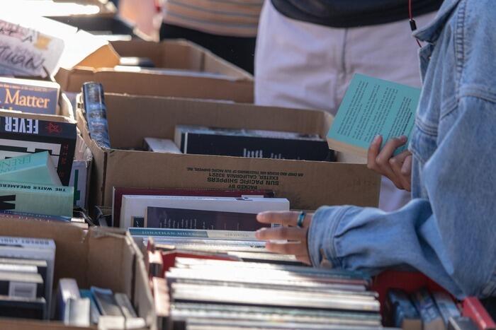 Braderie de la médiathèque_1
