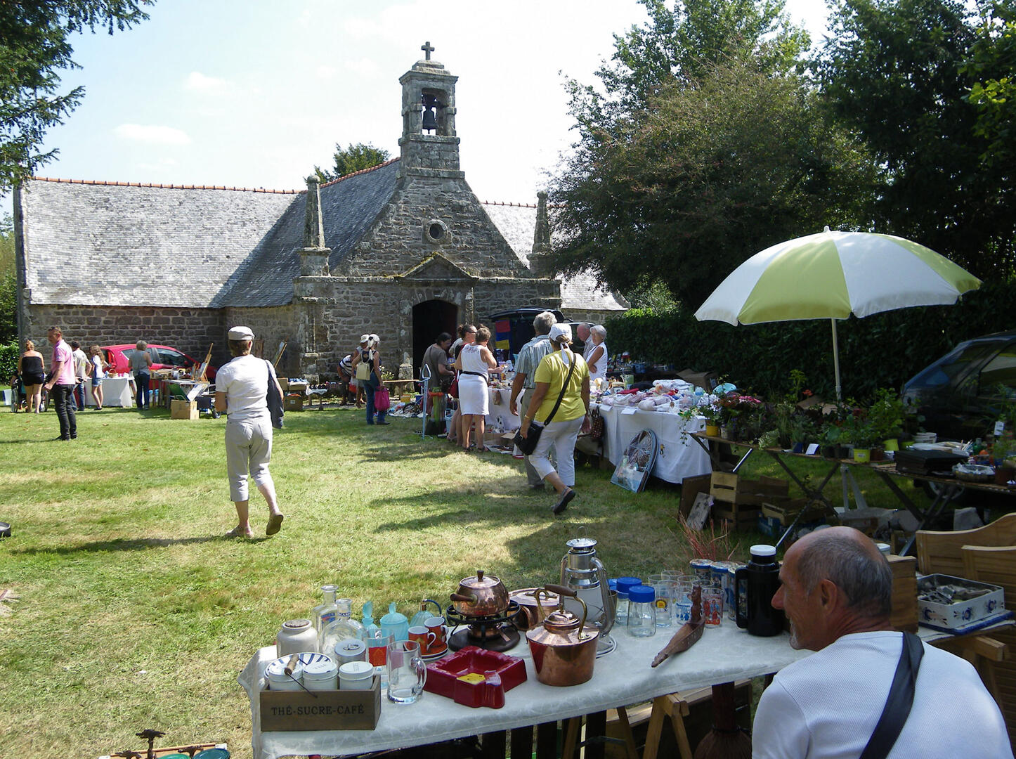 Vide-grenier-Saint-Jean-Questembert.jpg