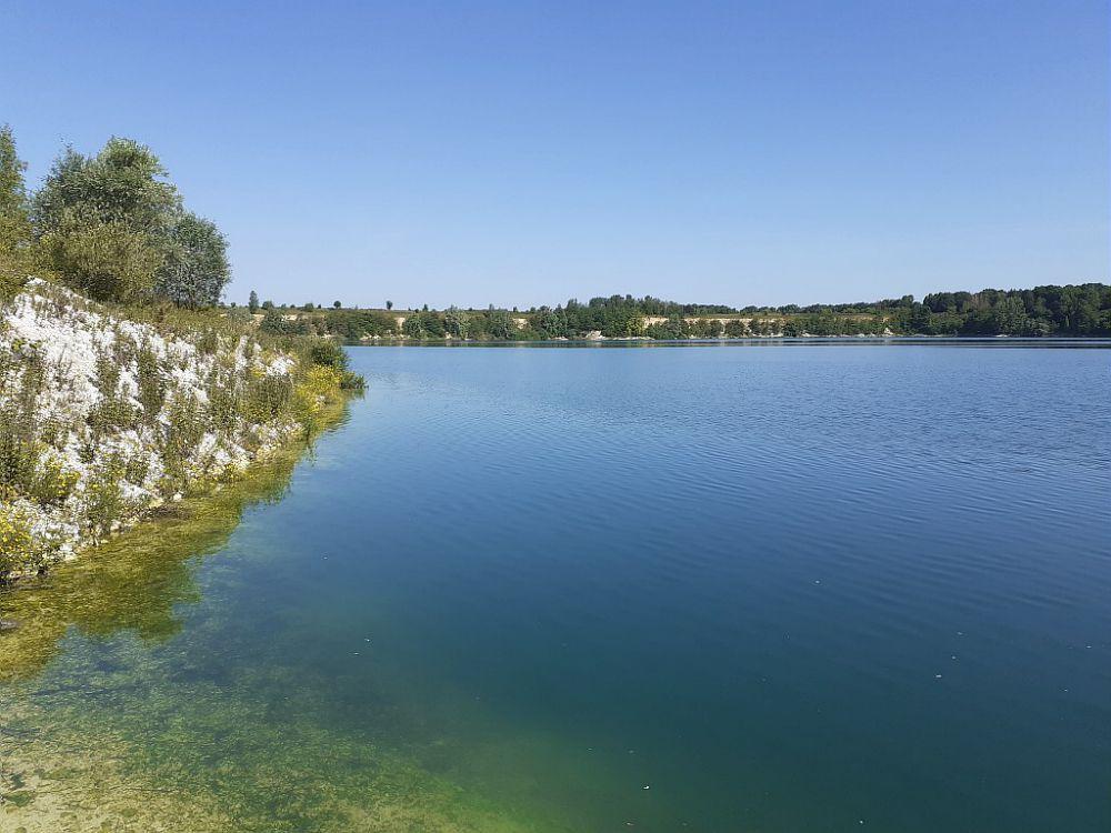 cenp_061200_bd.jpg