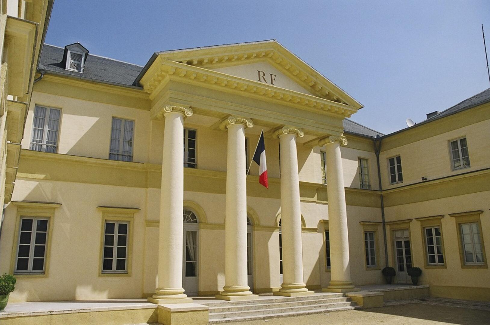 préfecture.jpg