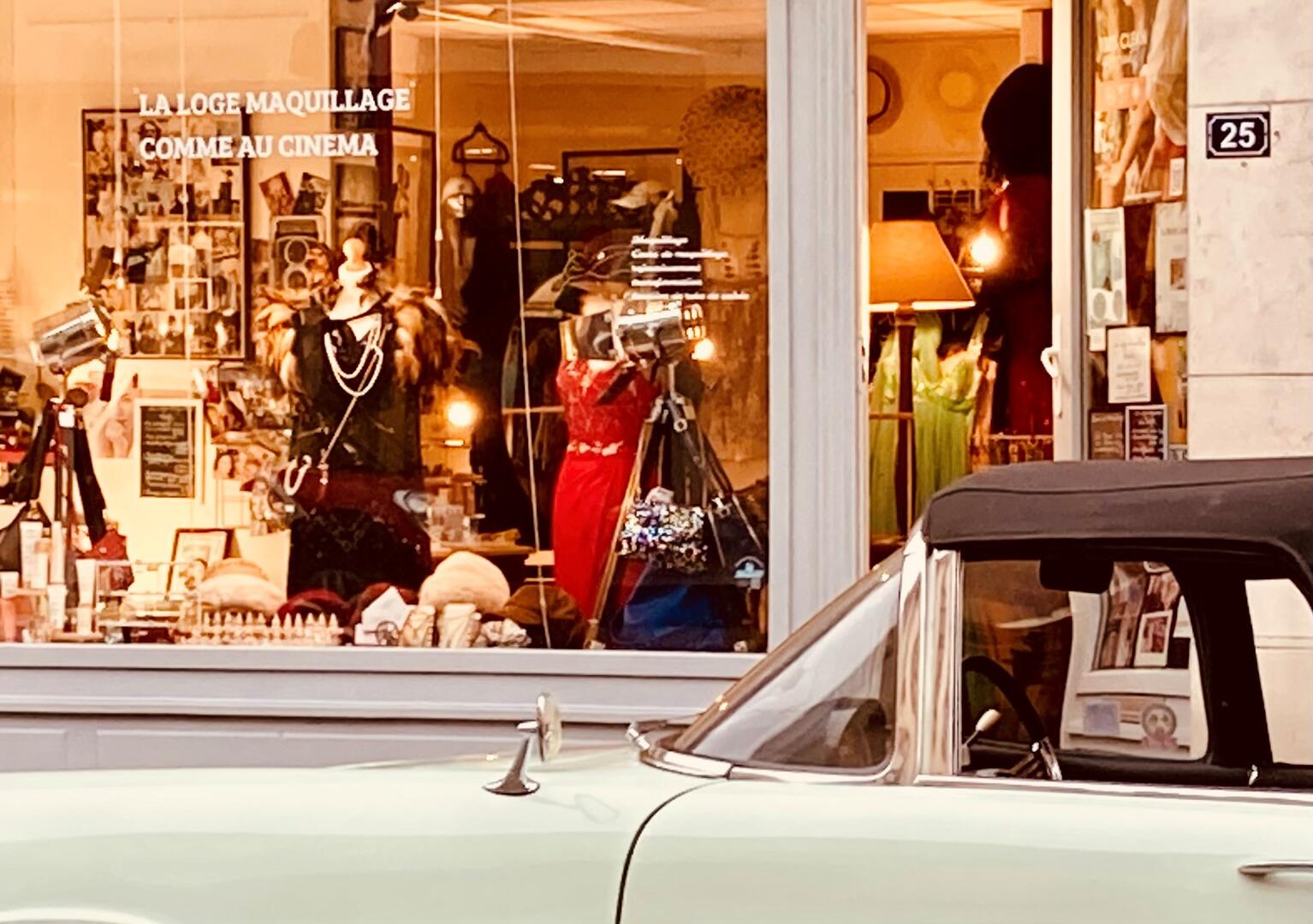 LOGE_MAQUILLAGE.jpg