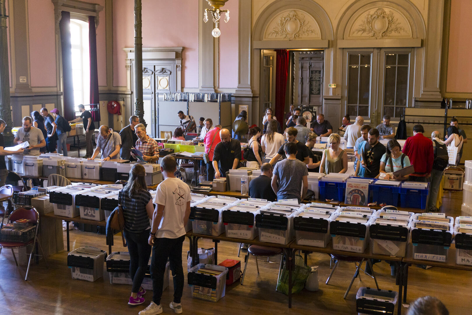 ADL 18-06-06 bourse aux vinyles 08.jpg