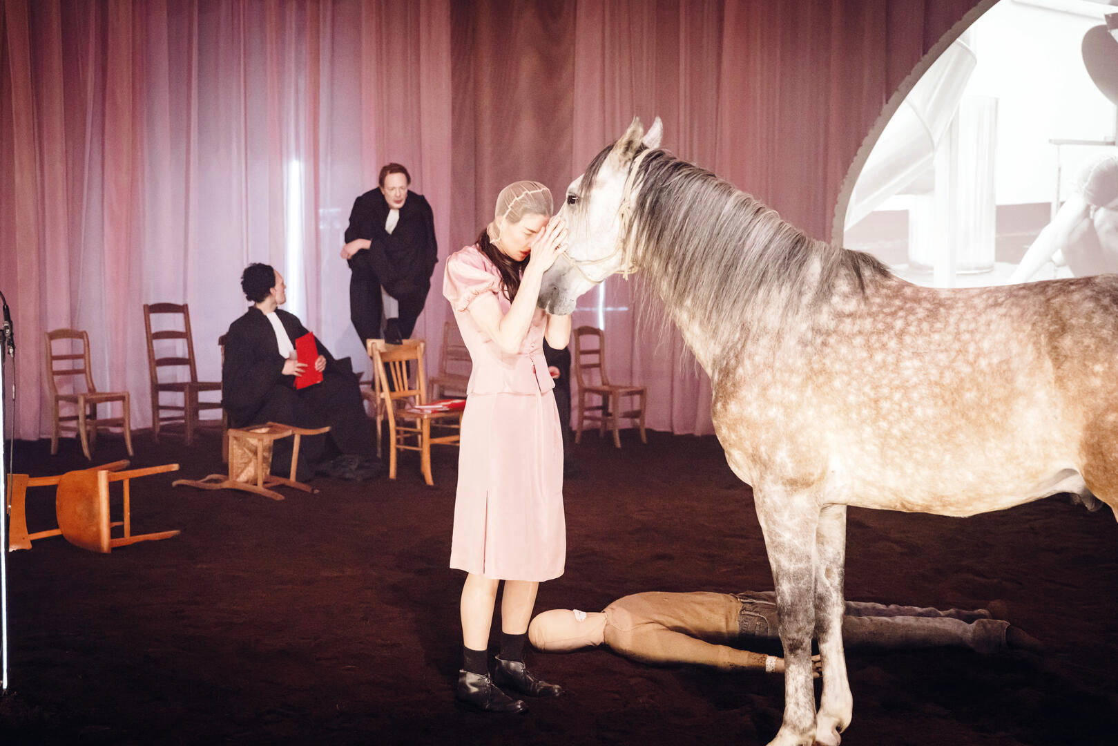 Léviathan © Simon Gosselin PAS POUR AFFICHE-web.jpg