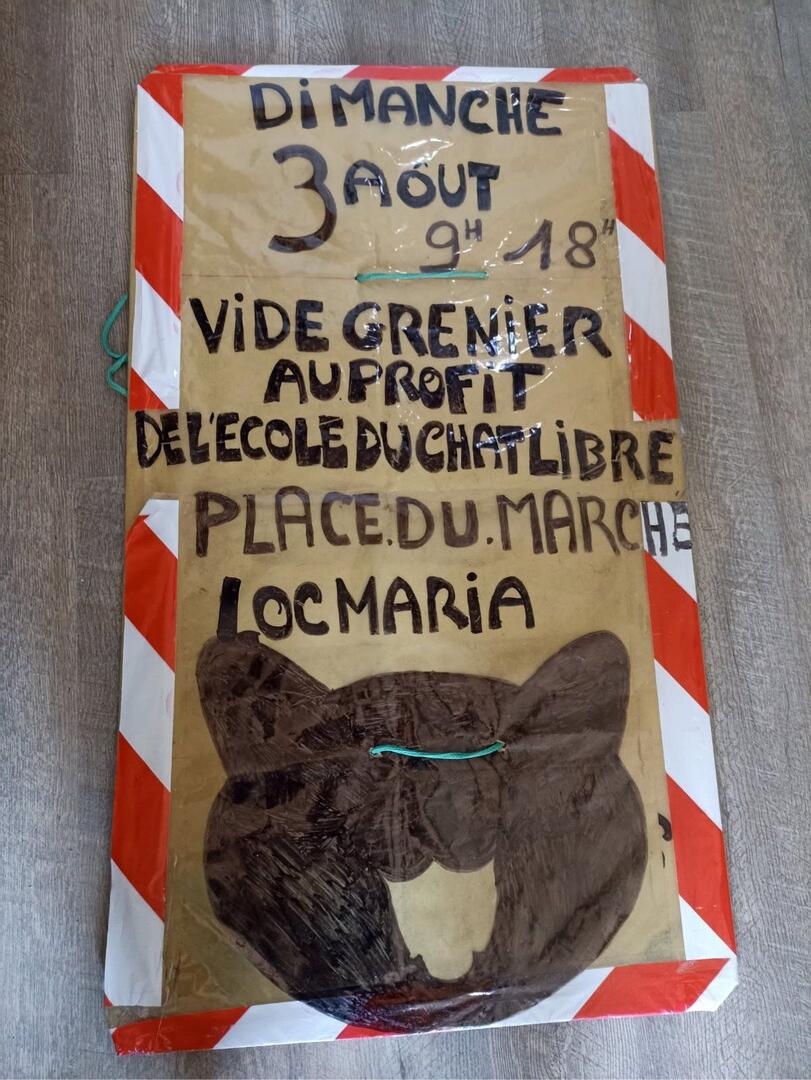 vide grenier.jpg
