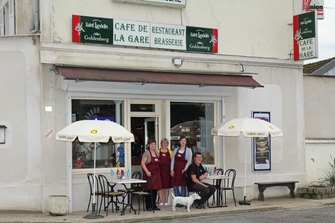 Cafe-de-la-Gare-Vichel-Nanteuil-1
