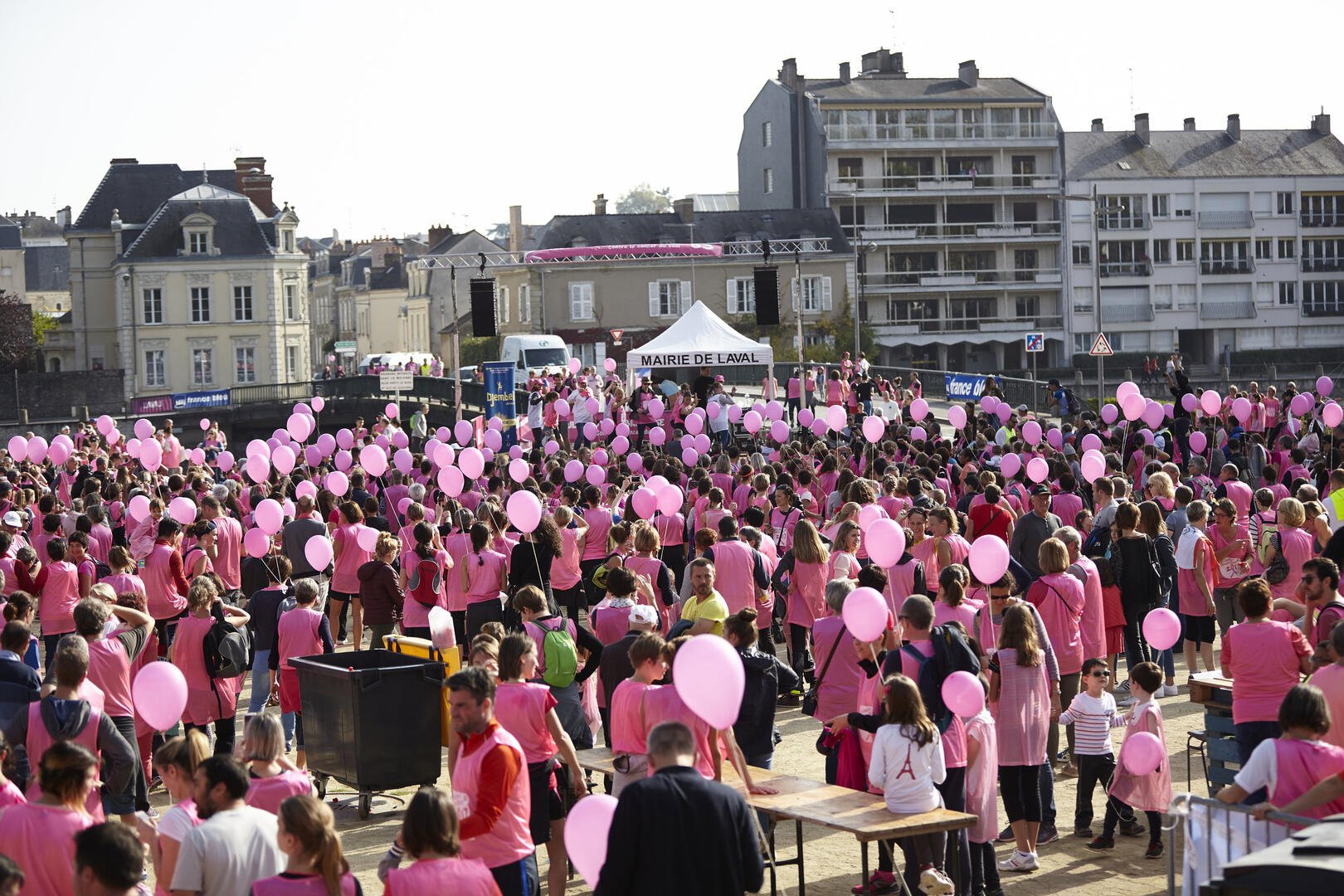 Les foulées Roses 53