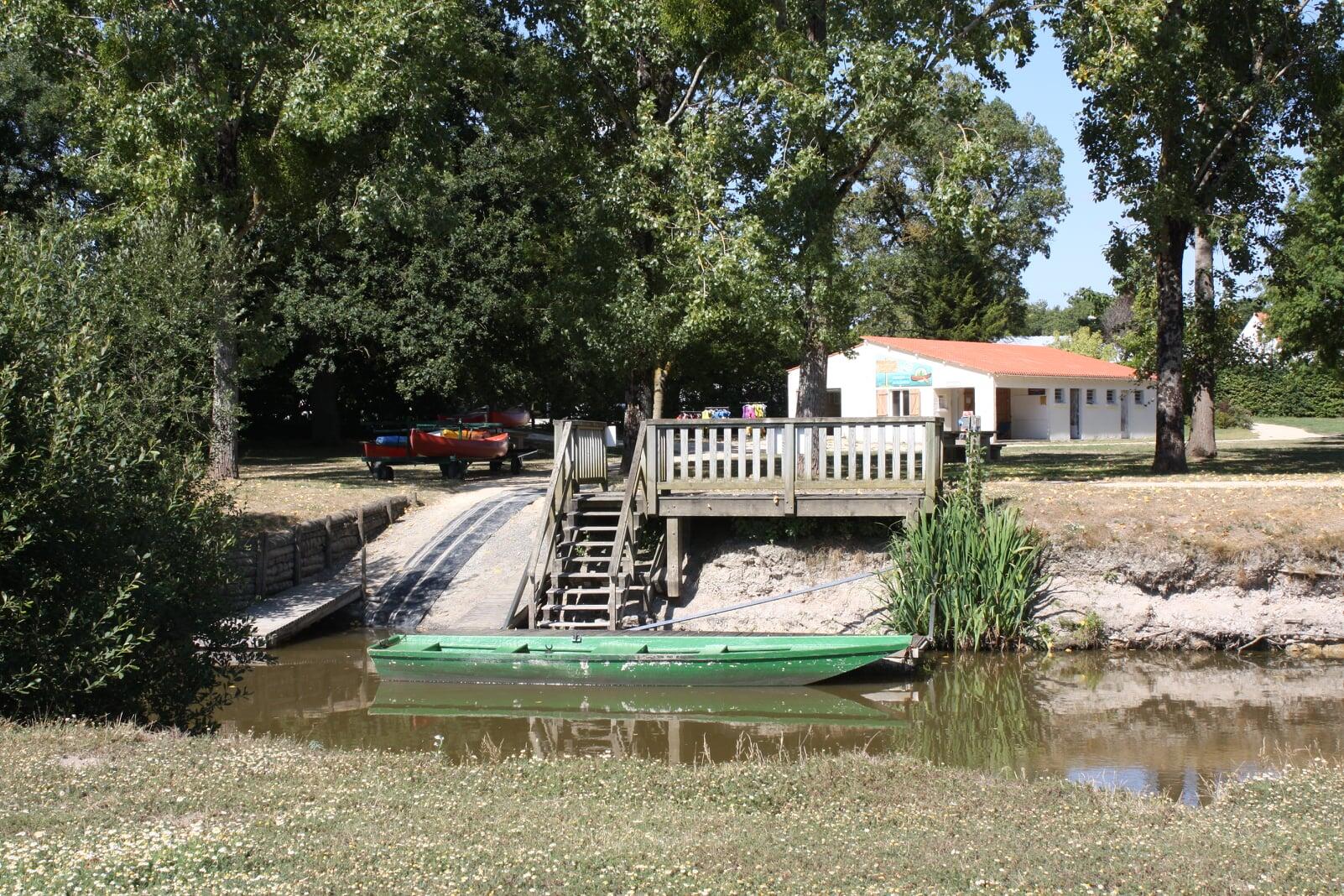 canoe-avt-saint-meme-le-tenu-44-fma-1