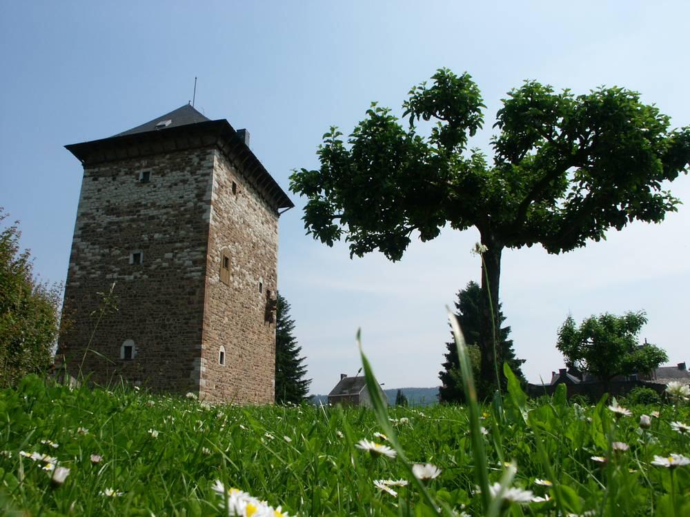 Tour romane