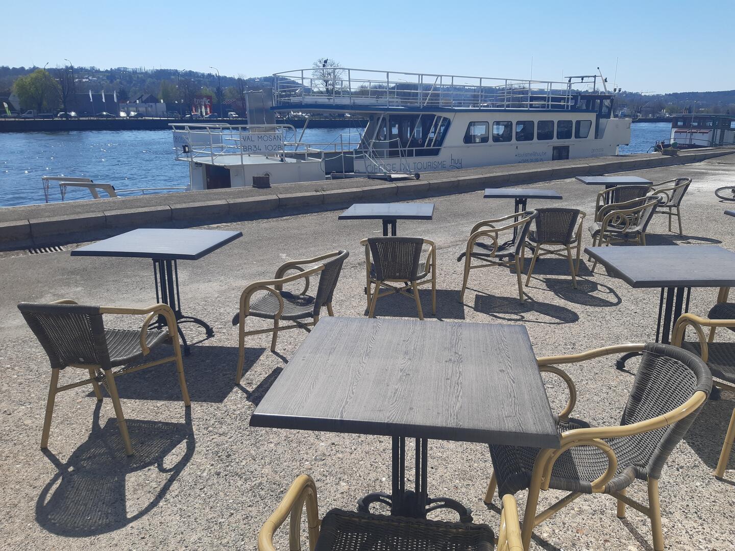 Terrasse brasserie du port
