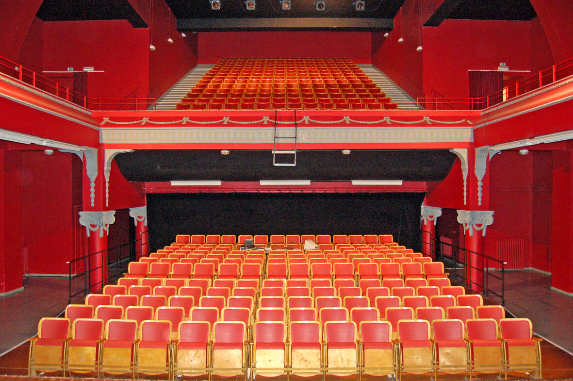 Arret 59 Perulwez_salle-et-balcon-1