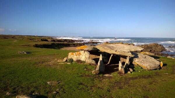 dolmen-de-la-planche-a-puare-f-guerineau-241337
