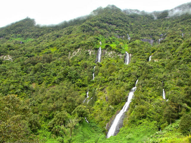 820e6_Voile-de-la-marie-salazie.jpg_1