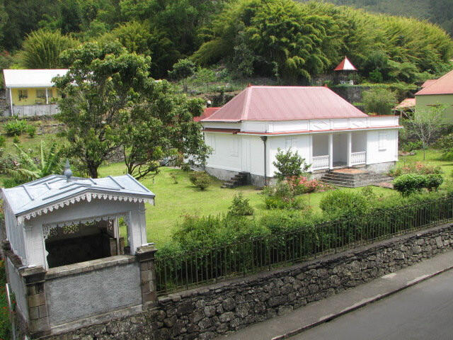 742dc_0a306-Villa-de-Hell-Bourg-GAN.JPG_1