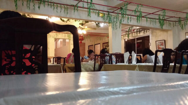 eb3a5_a-part-les-chaises-le.jpg-1.jpg_1
