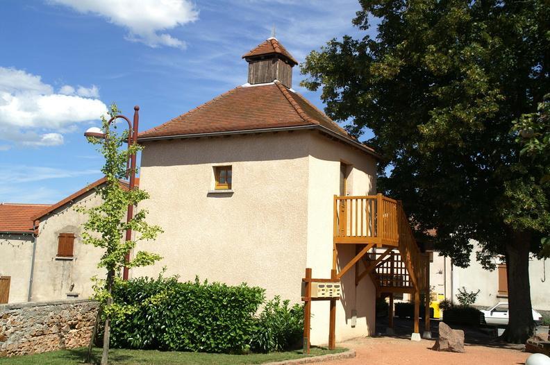St Cyr de Favières