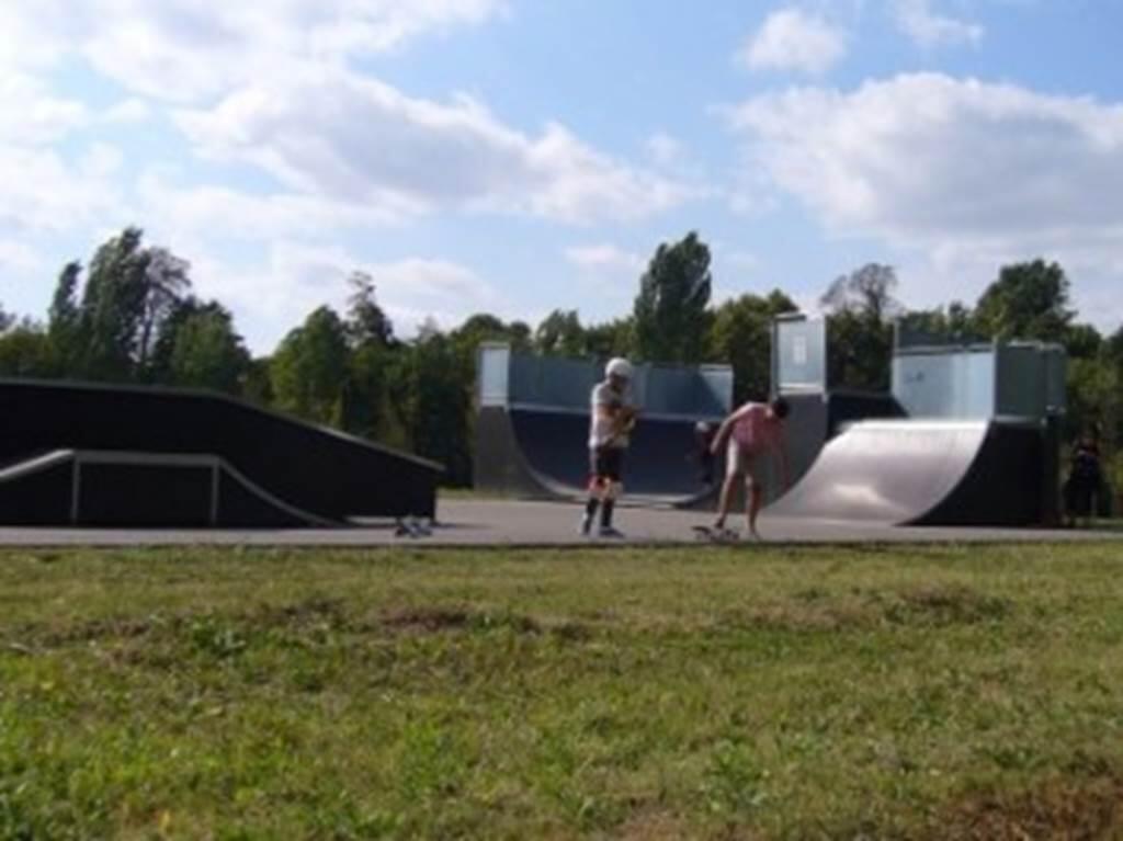 skatepark de bressols activite sportives montauban skate park
