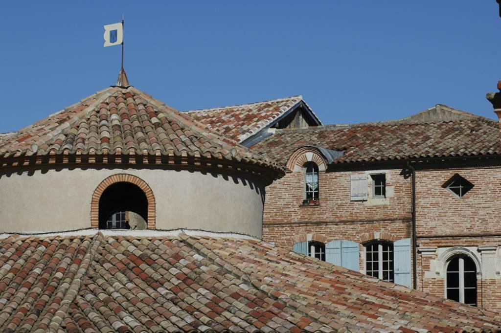 Halle Auvillar