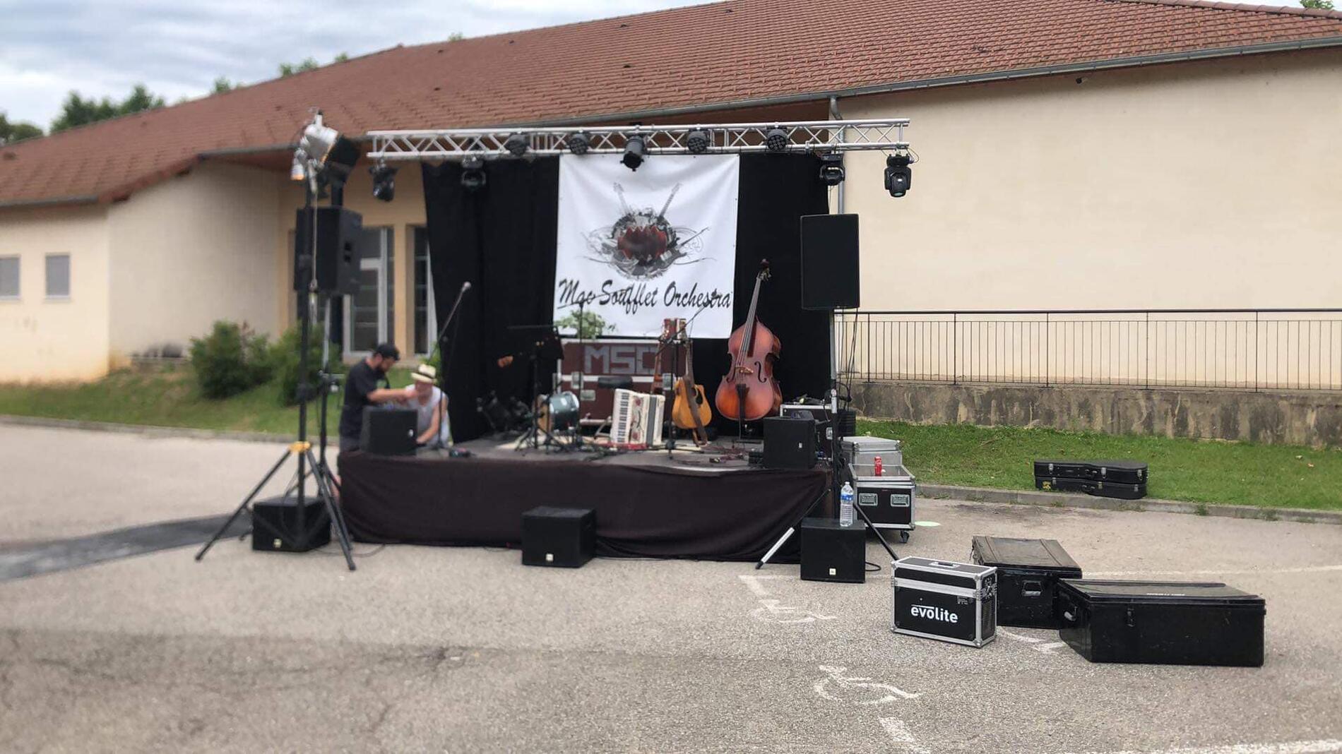 Apéro concert avec "Mac Soufflet Orchestra"_Colomieu