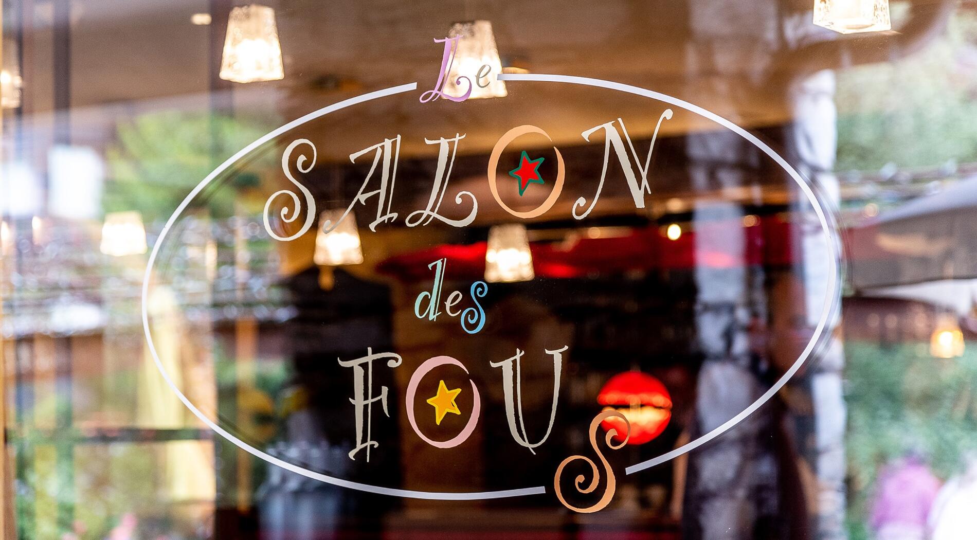 SDF vitrine.jpg