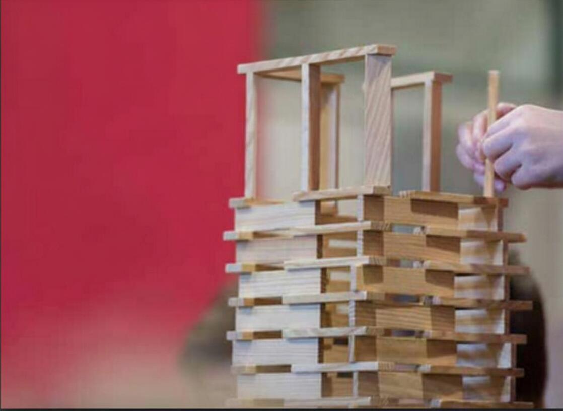 Constructions géantes et jeu en bois_Oz-en-Oisans