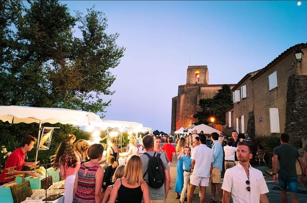 Marché nocturne