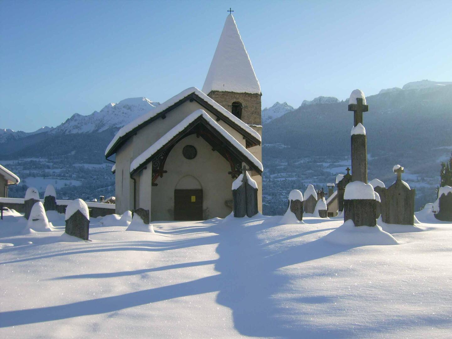 Chapelle de Villeneuve d'Uriage en hiver.jpg