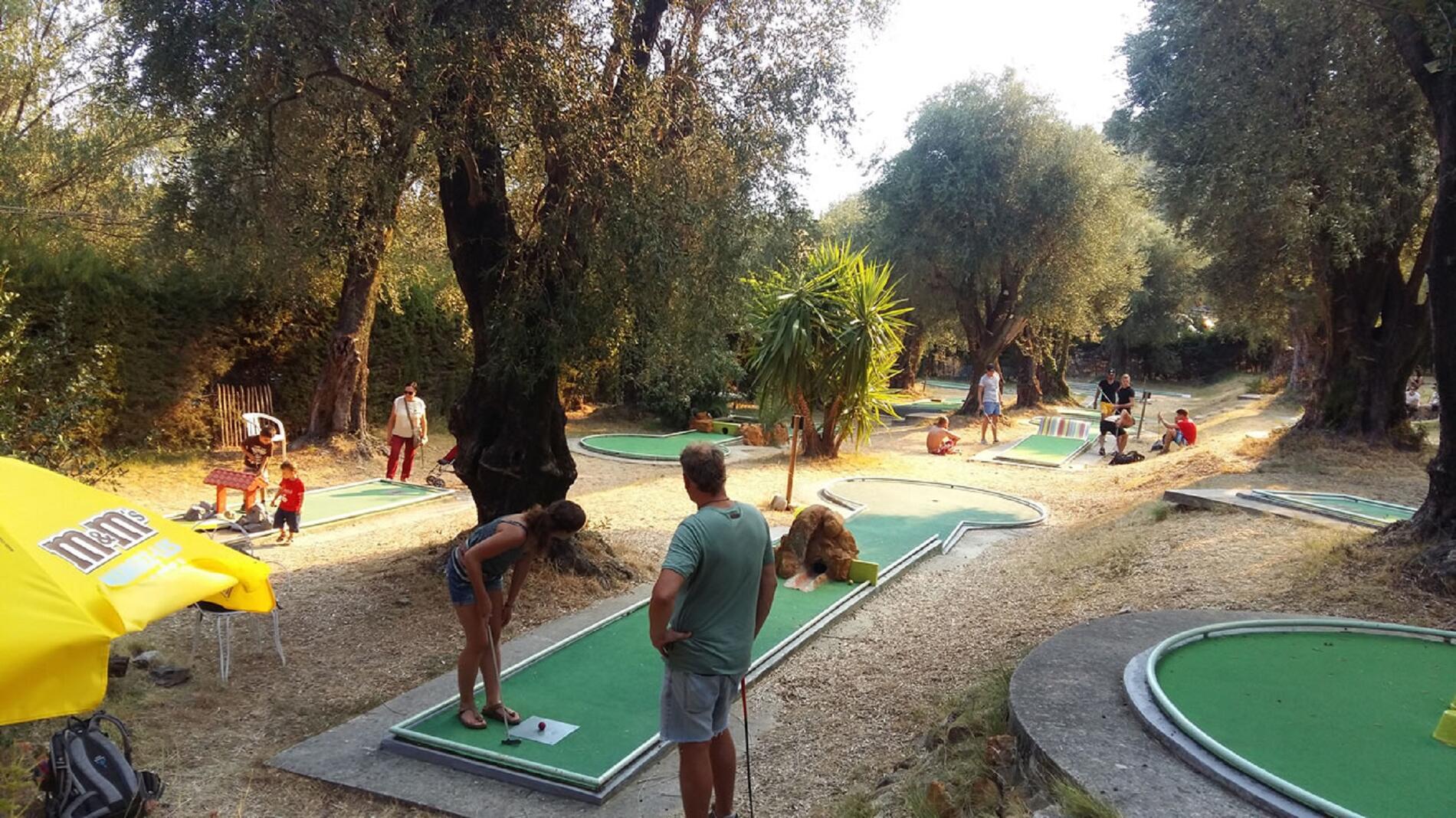 Mini golf