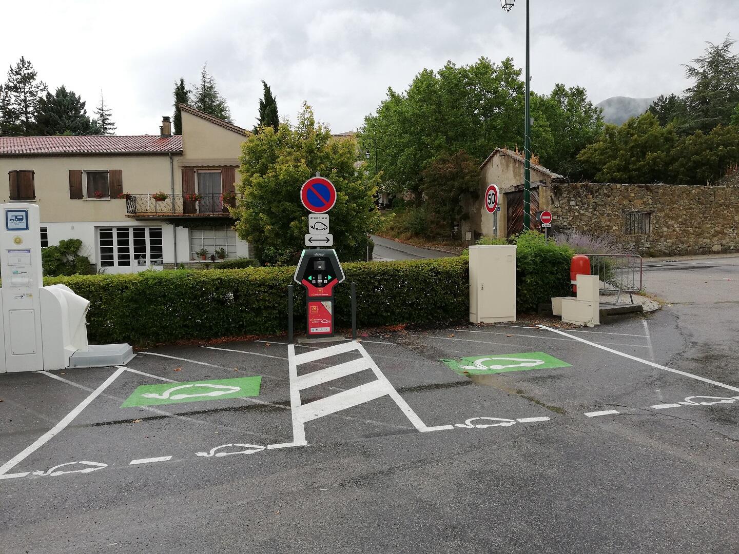 eborn borne de recharge électrique Rosans