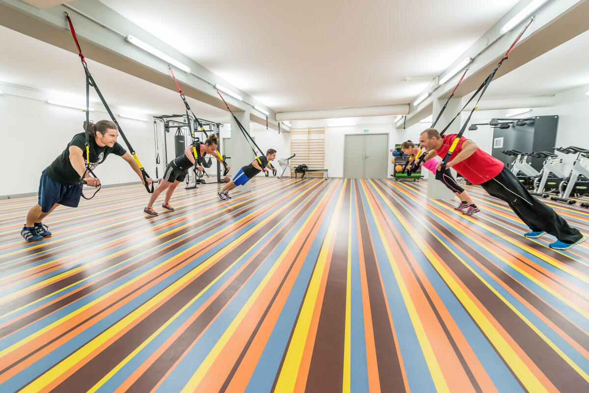 Cours de TRX au Centre Aquasportif de Val d'Isère