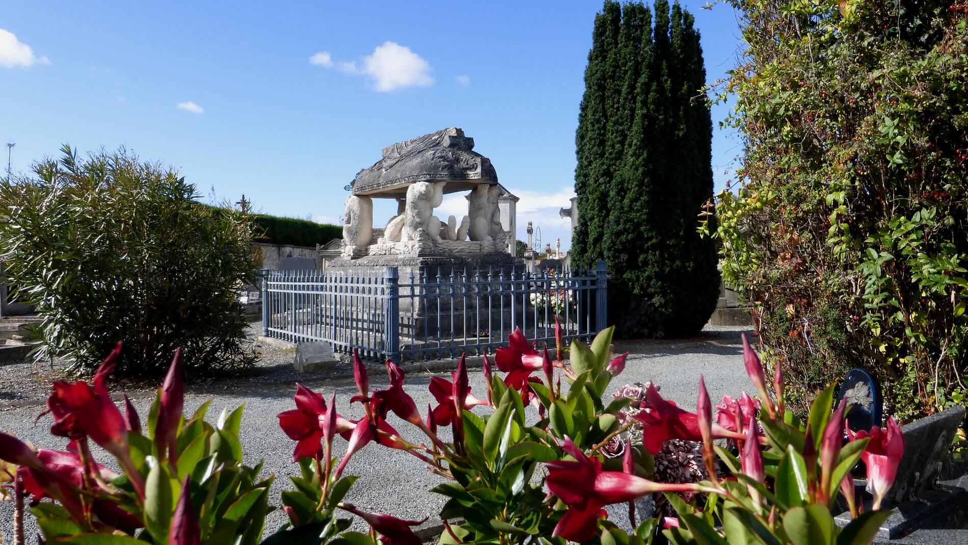 Visite : Le cimetière de Rochefort_Rochefort