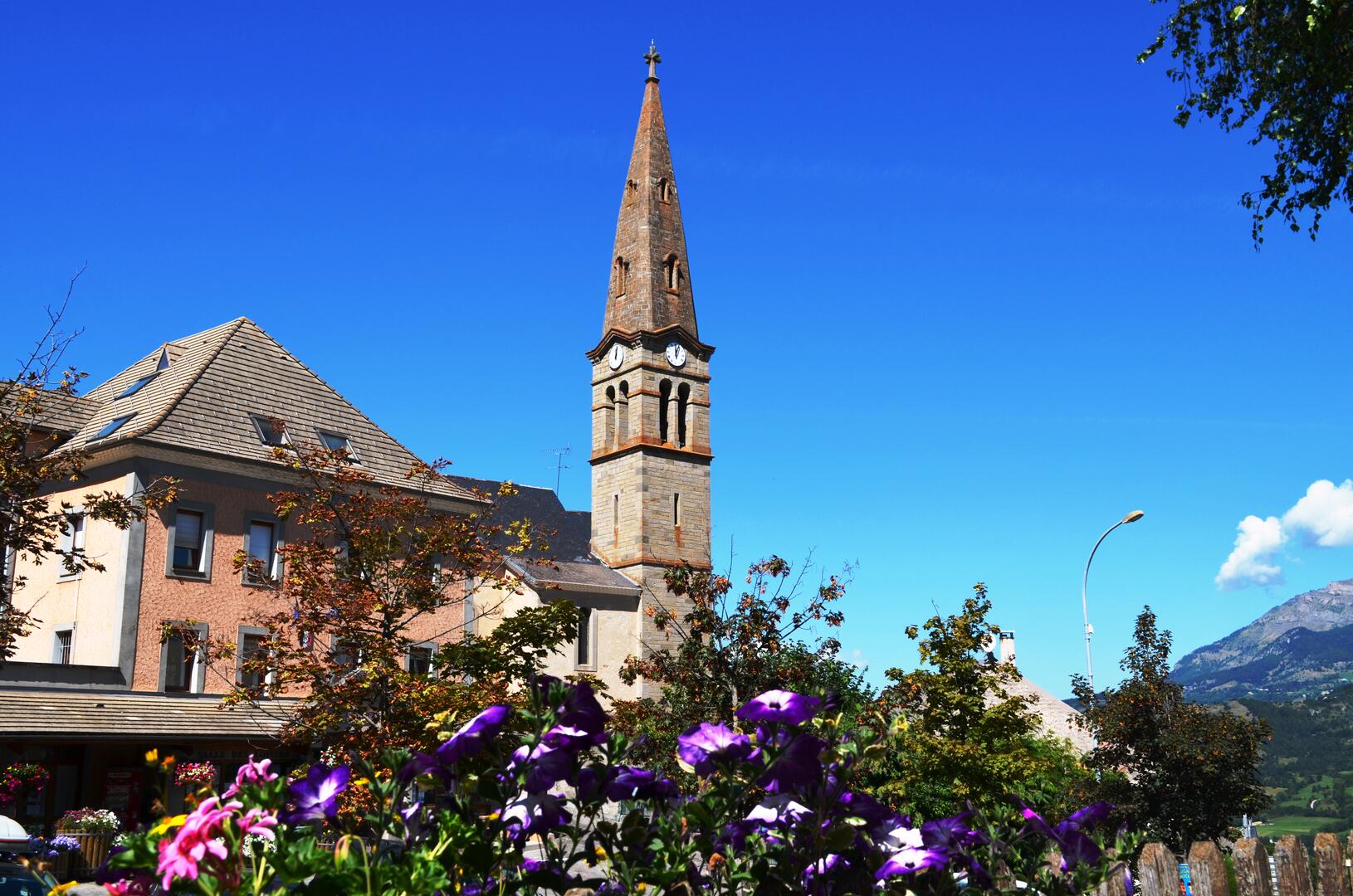 St Léger-les-Mélèzes