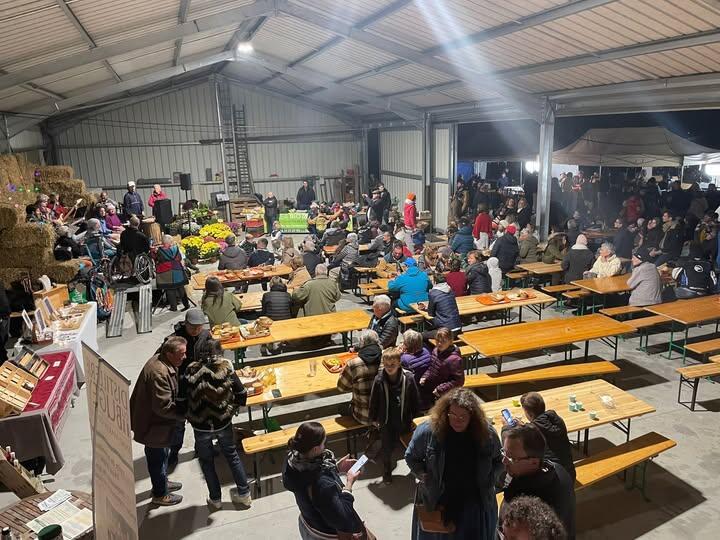 Marché de producteurs à la Ferme du Petit Brens_Brens