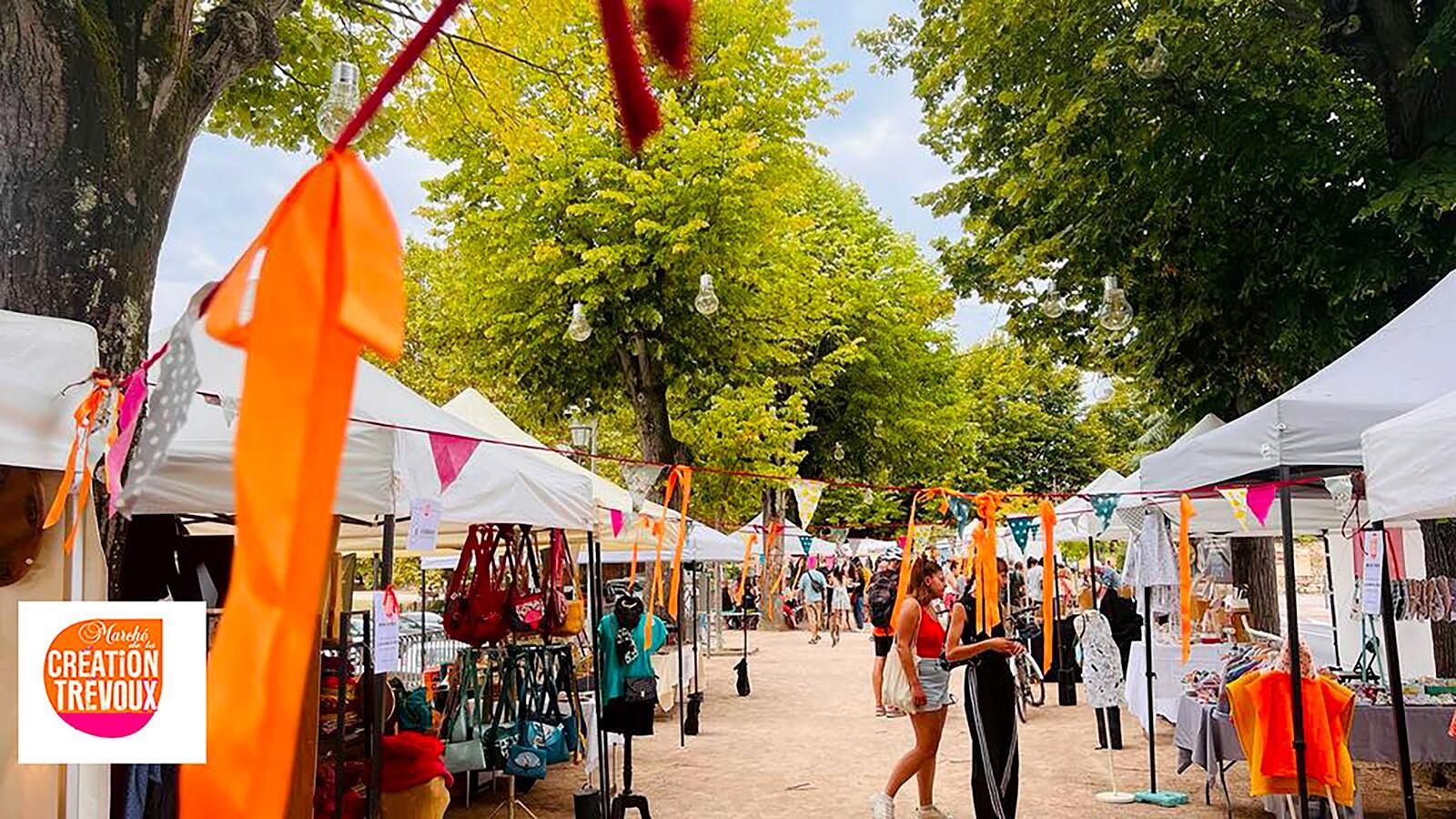 Marché de la création_Trévoux