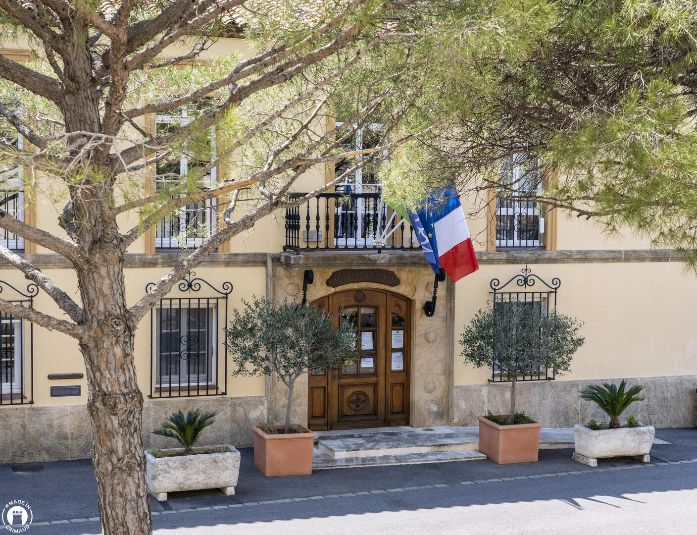 Administration de Port Grimaud 1