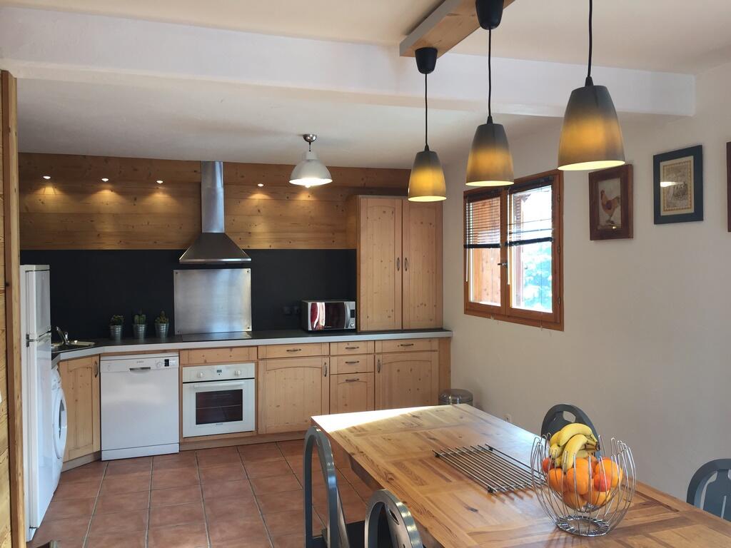 CHALET LOU CROUET Appartement 12 personnes