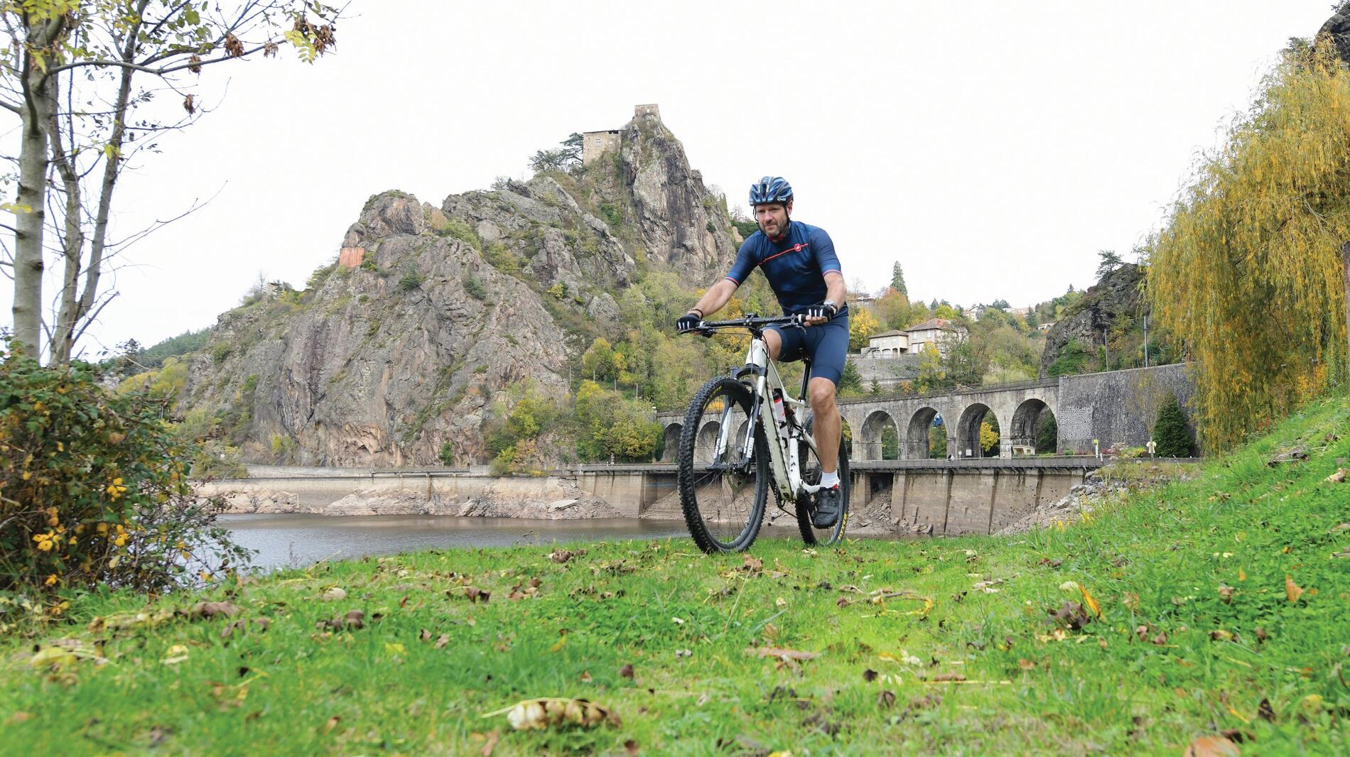 Le grand tour de Saint-Paul-en-Cornillon