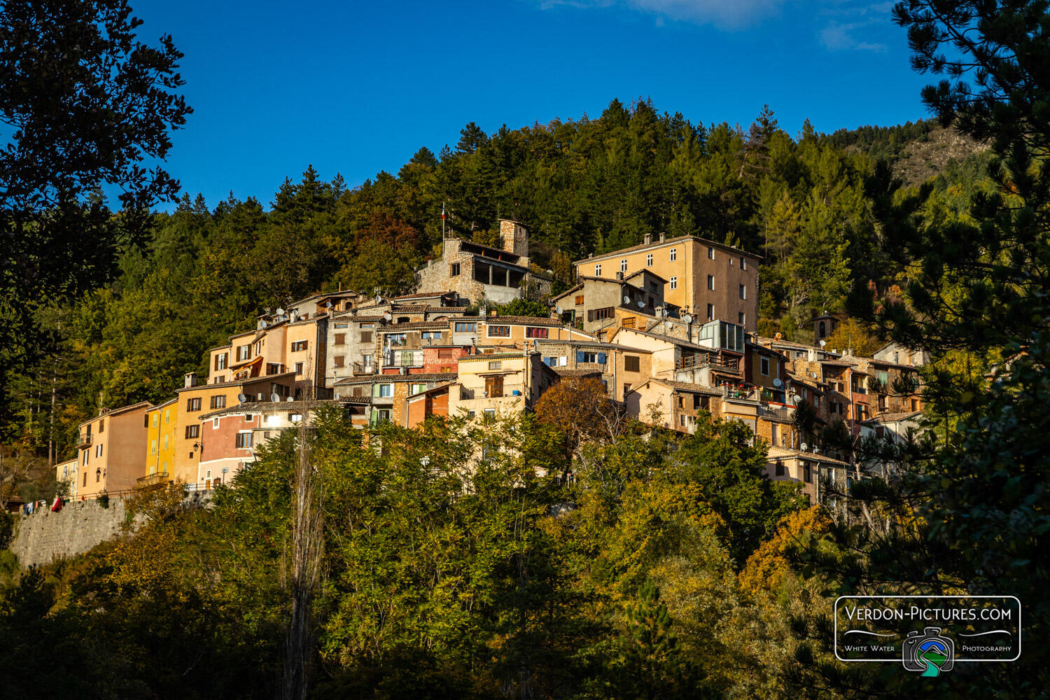 Village de Sausses