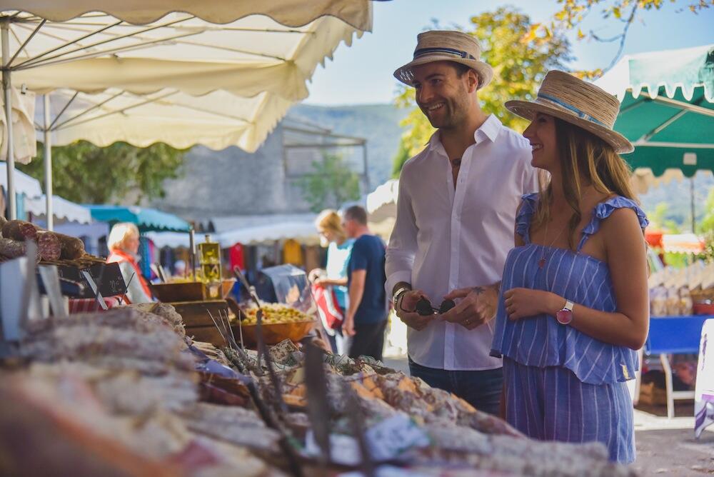 Marché de Bonnieux