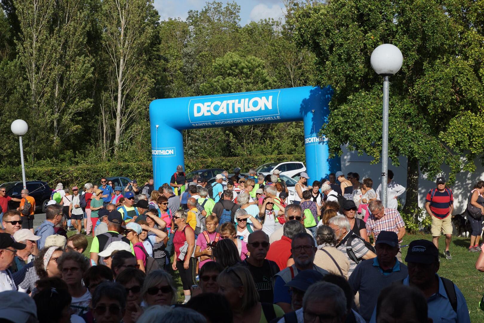 Départ de la marche de la Saint-Laurent