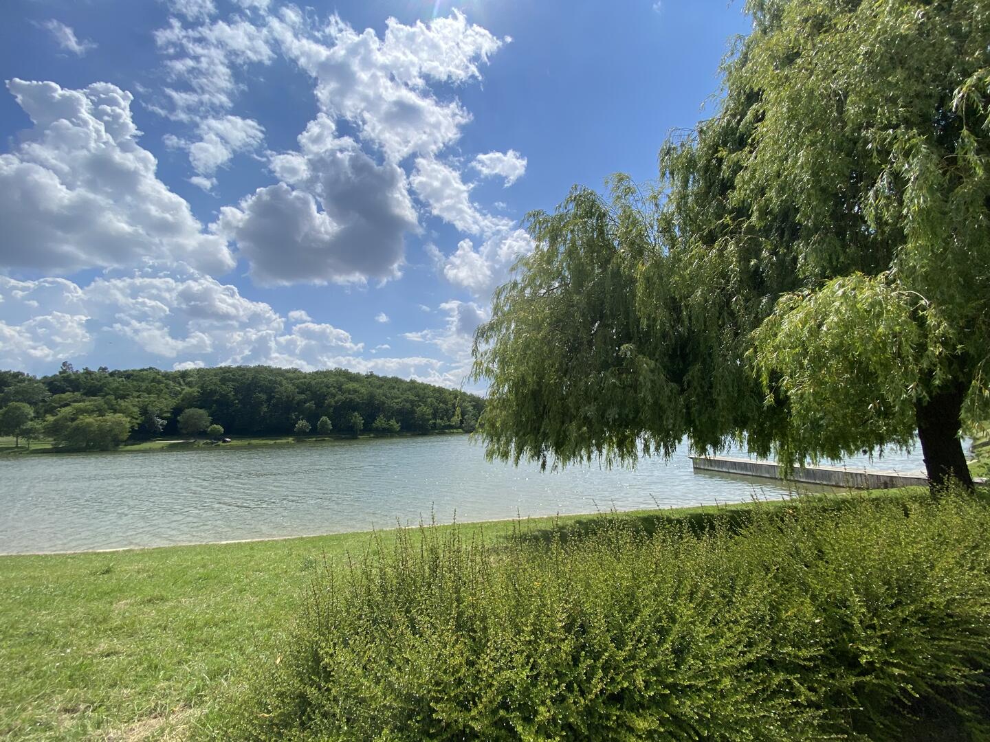 Parking du lac_Carla-Bayle