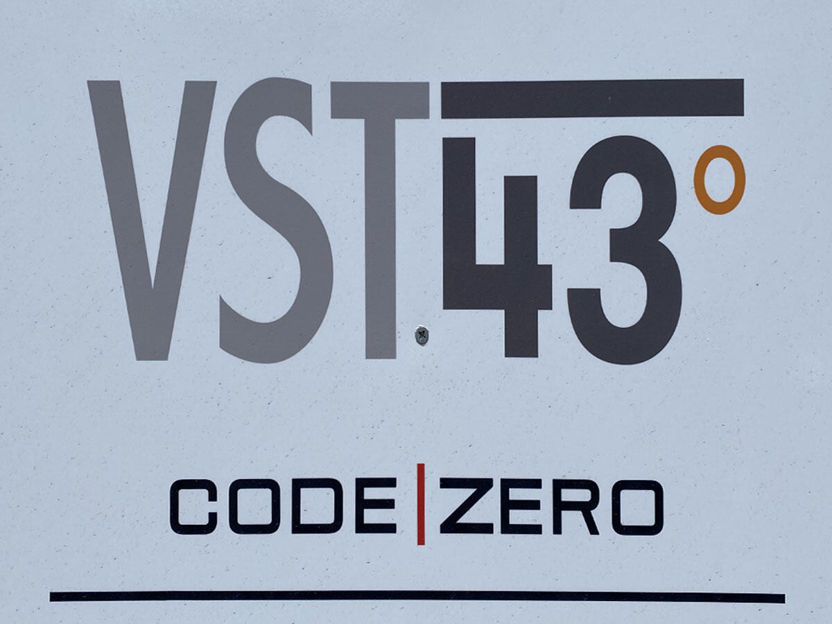 VST43°
