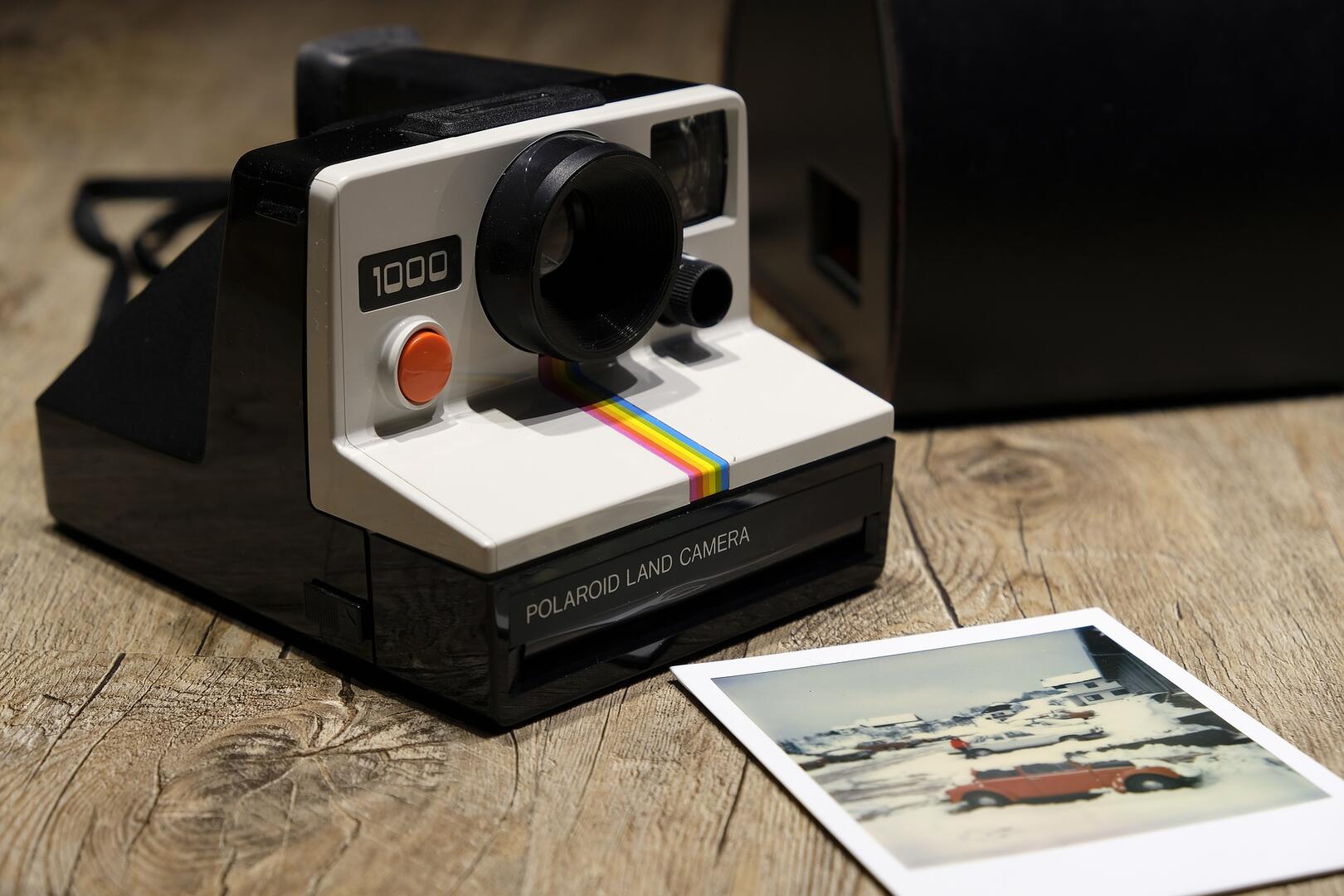 Polaroid