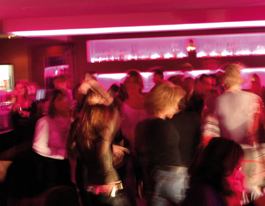 bar