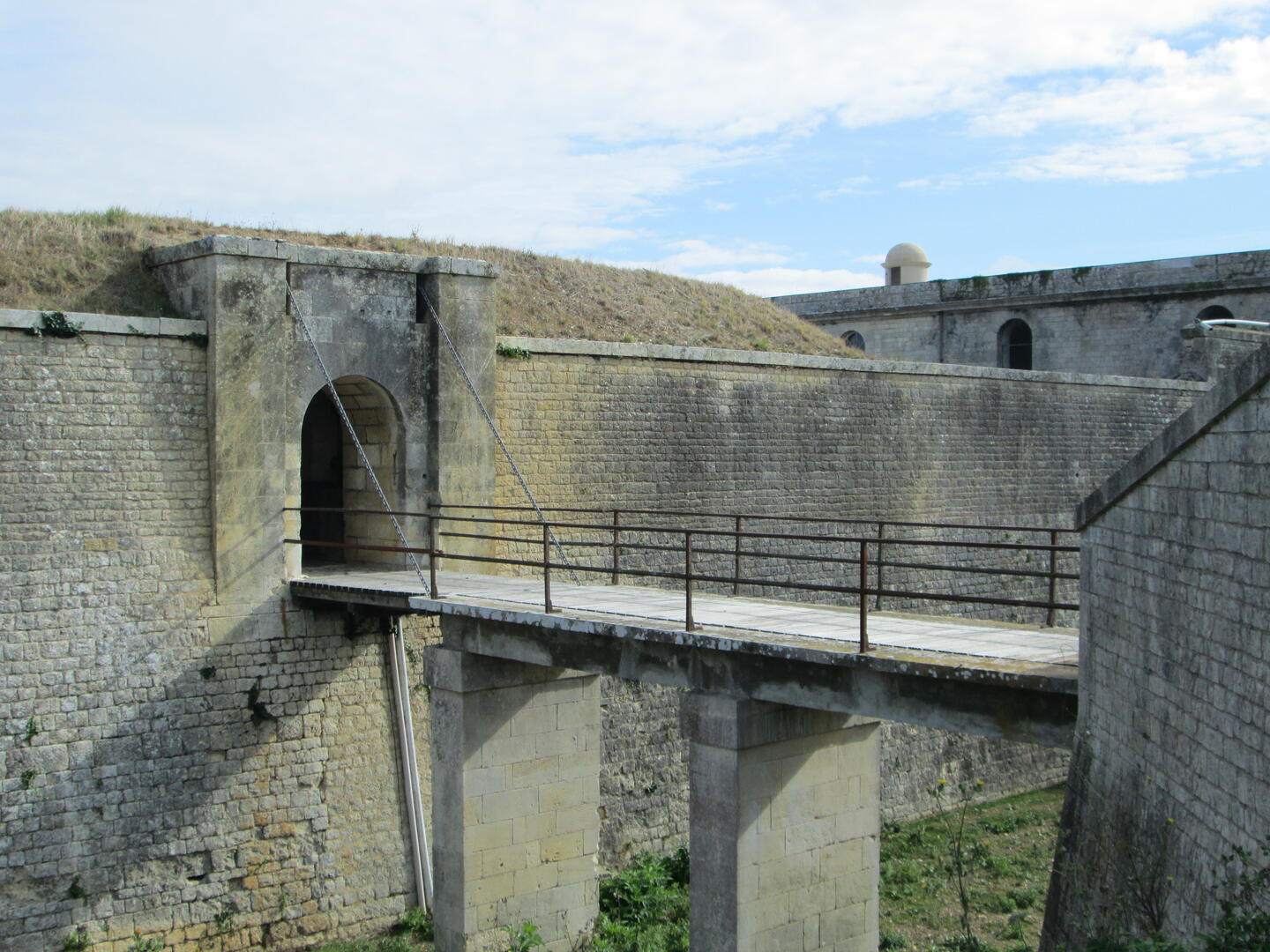 Entrée Fort de l'Ile Madame