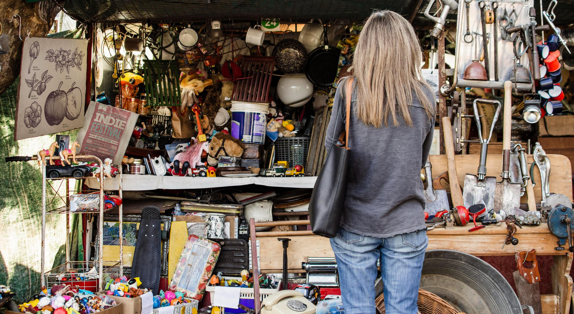 Vide grenier au lac de Morêtel de Mailles_Crêts en Belledonne