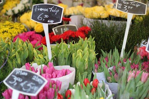 Marché aux fleurs à Hotonnes