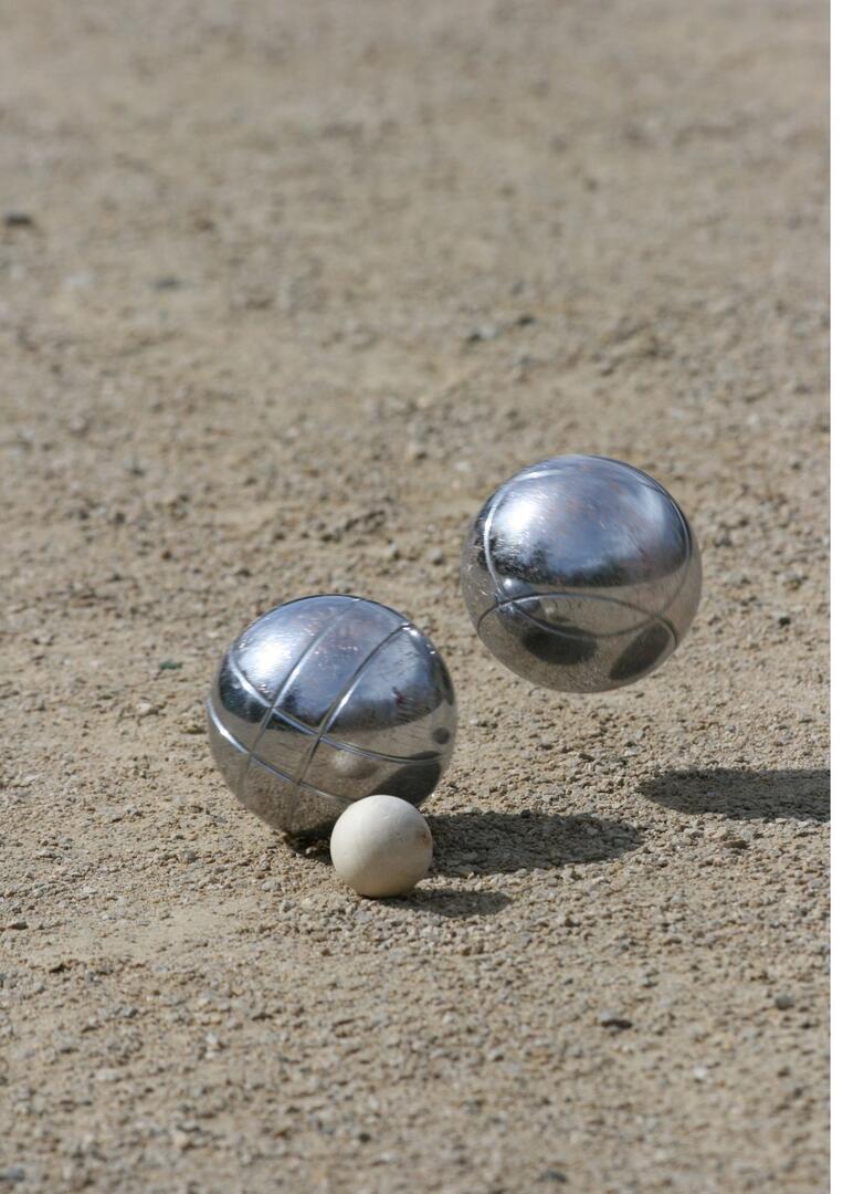 Concours de pétanque