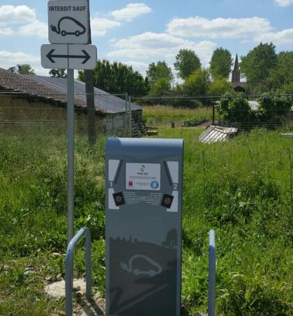 Borne de recharge électrique_Finhan