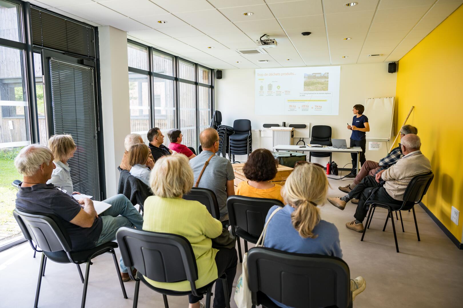 Atelier de découverte du compostage individuel à Allevard_Allevard
