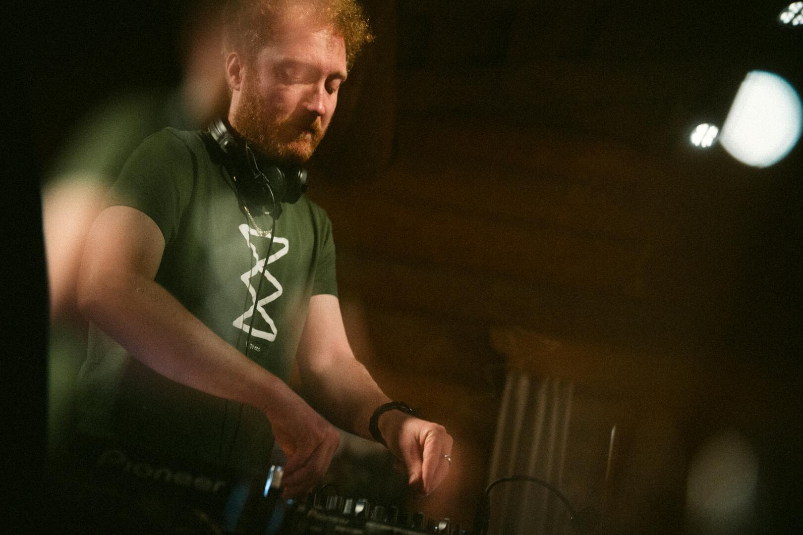 DJ Roux Libre | OFF THE PISTES_Morgins